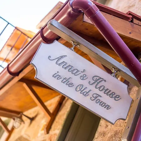 Anna's House In The Old Town *