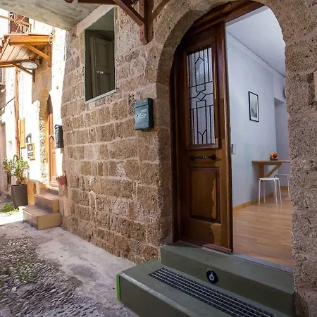 Сasa de vacaciones Anna's House In The Old Town *