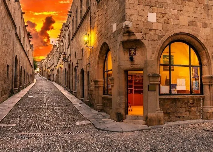 Anna's House In The Old Town بيت للعطل