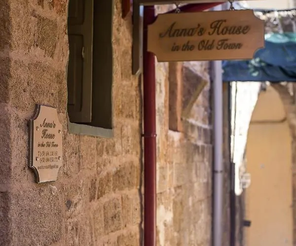 Сasa de vacaciones Anna's House In The Old Town